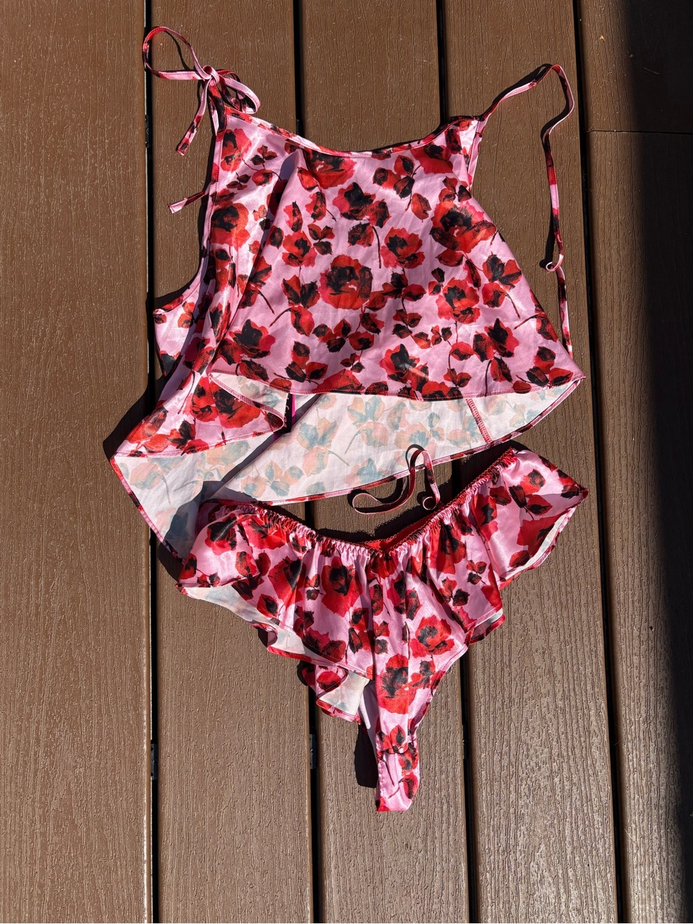 La SENZA Pink Floral Two-Piece Pajama Set with Red Accents